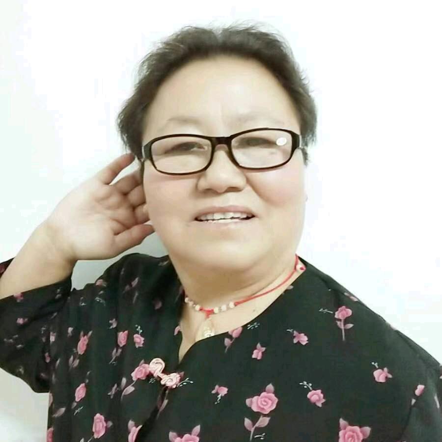 开心奶奶👵（下午五点三十分直播）