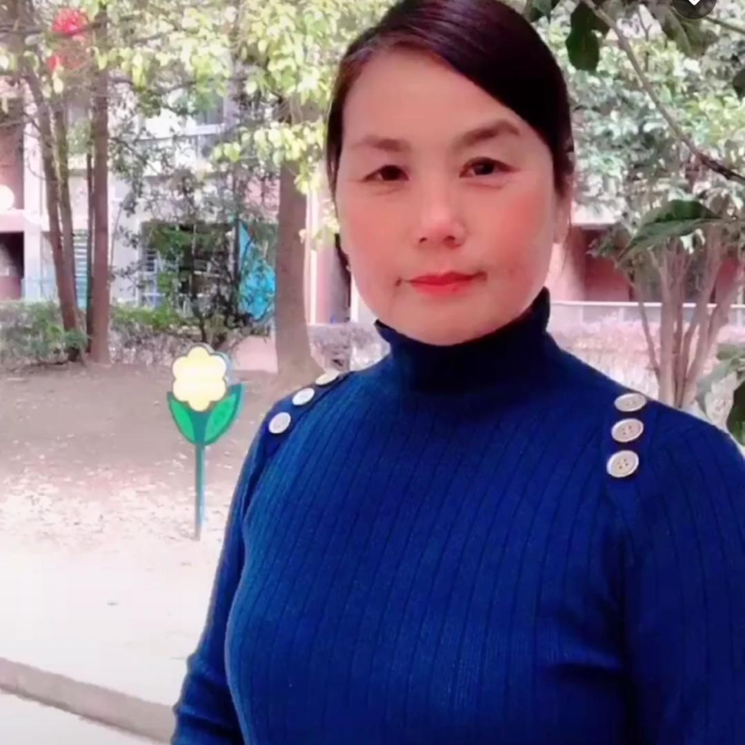 孔凡颖（栋栋奶奶）