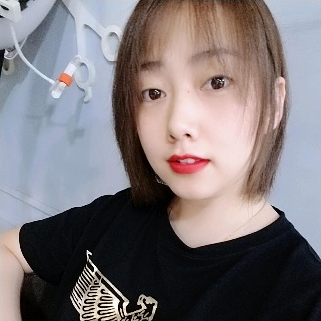 喜理 发社  发型设计师   何丹