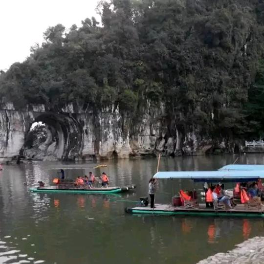 山水哥