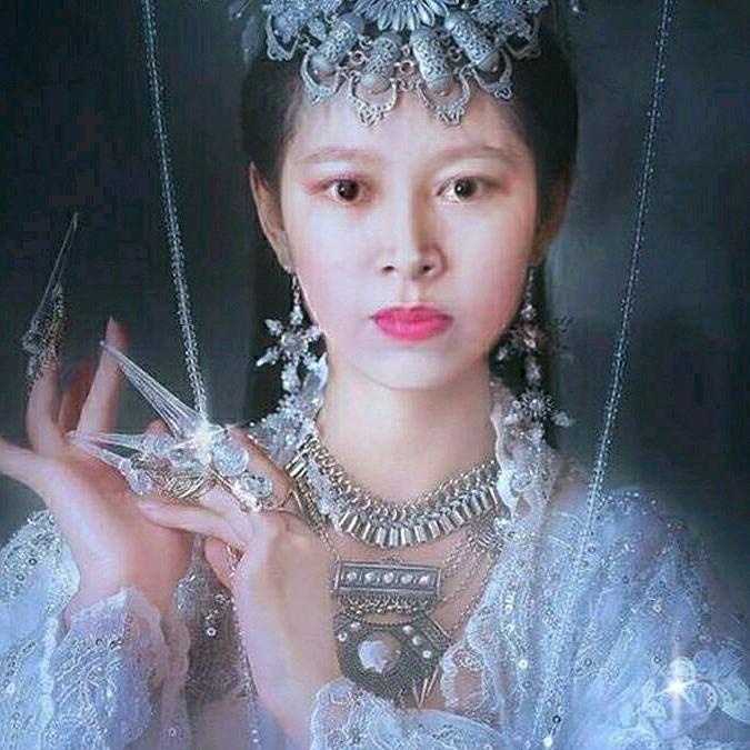 梅小梅