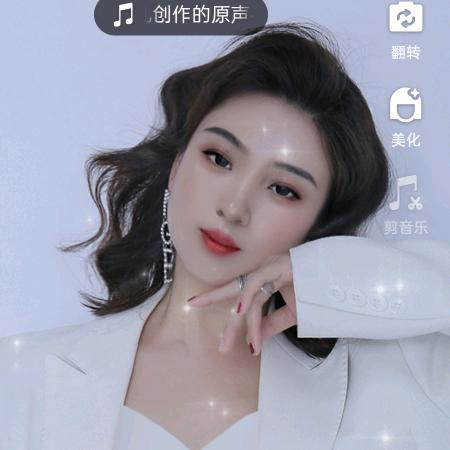 女青年