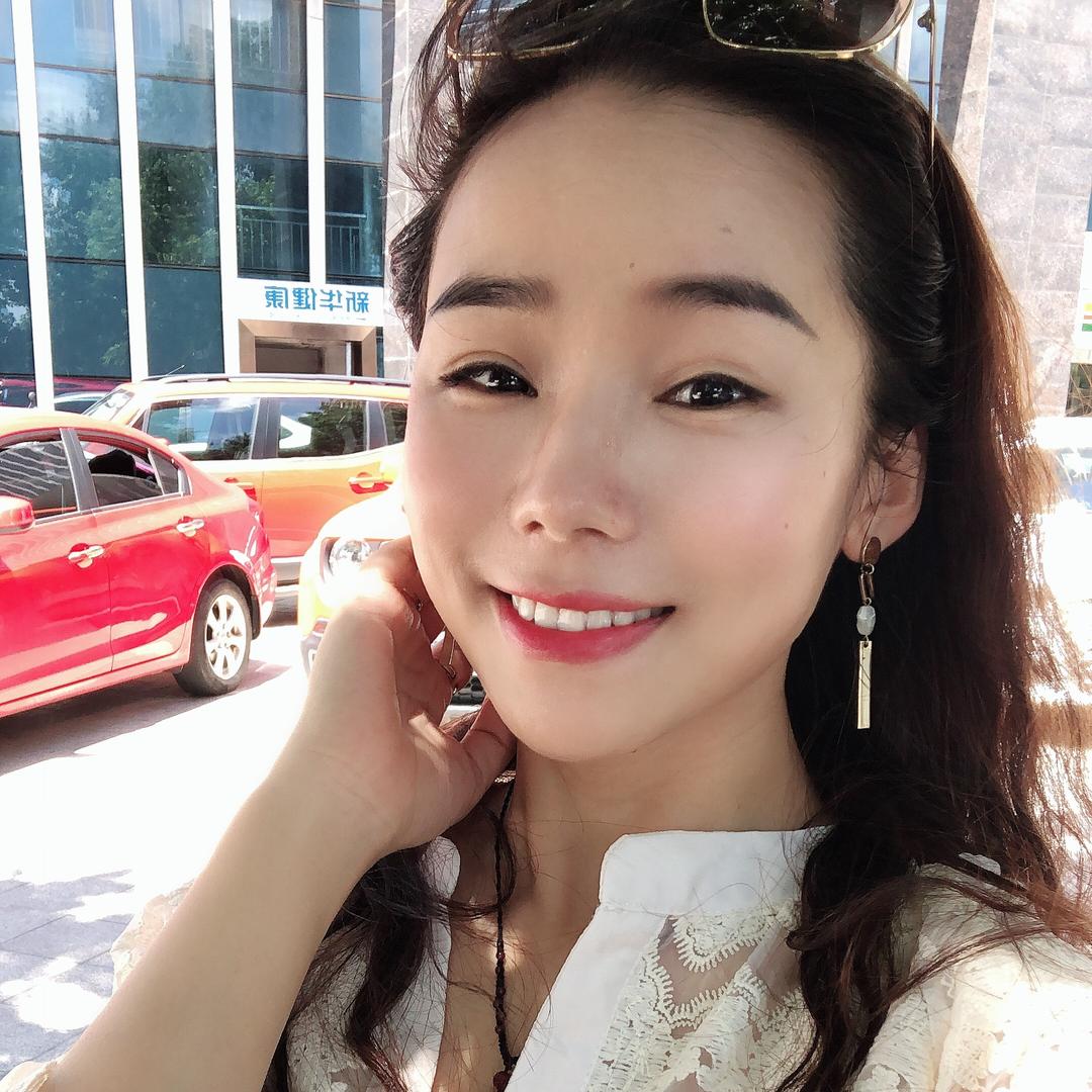 语菲初彩美甲：佳佳老师