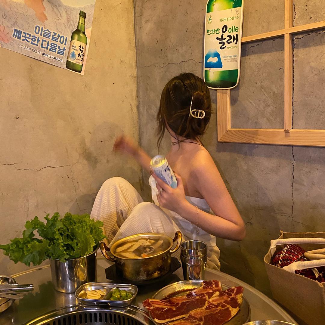 养熊猫的阿姨✨