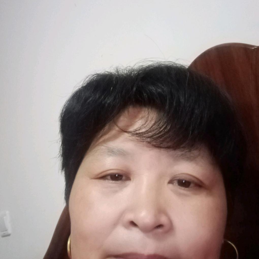漂泊在外，崔霞