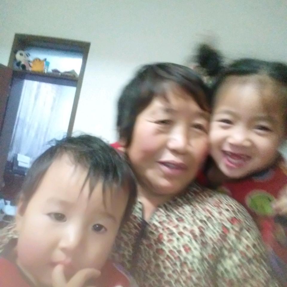 贵州老妹c,,,