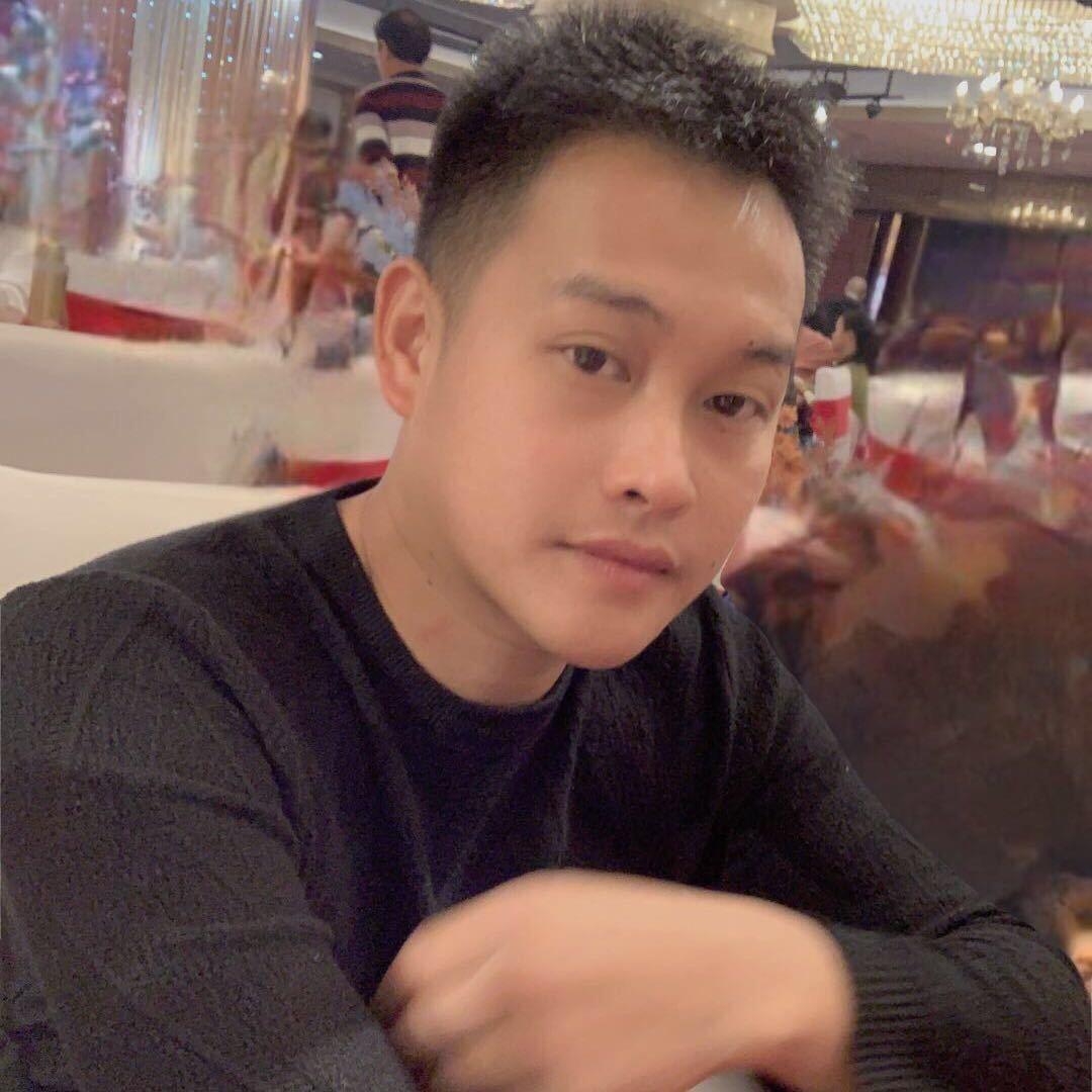 周强乐游特色玩具铺子