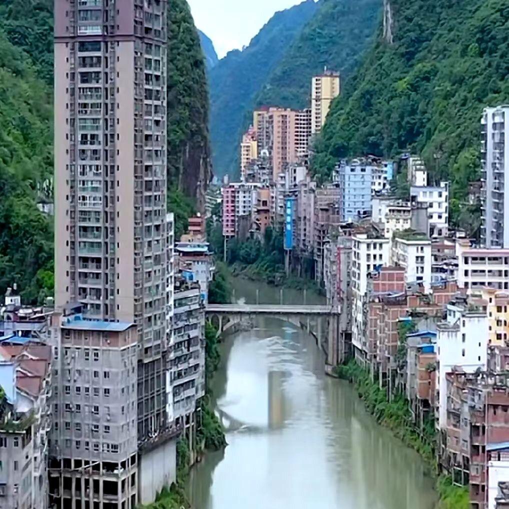云南山清水秀