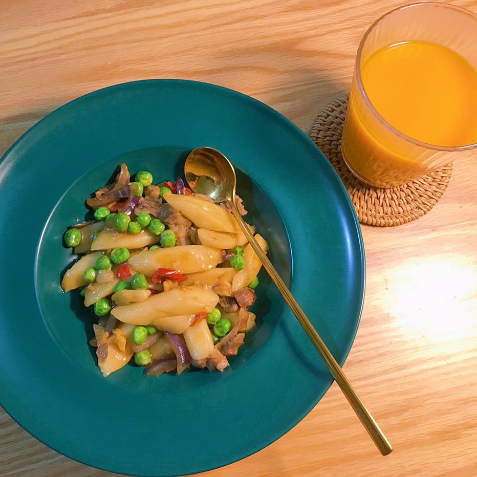 曾曾不怕灶台热