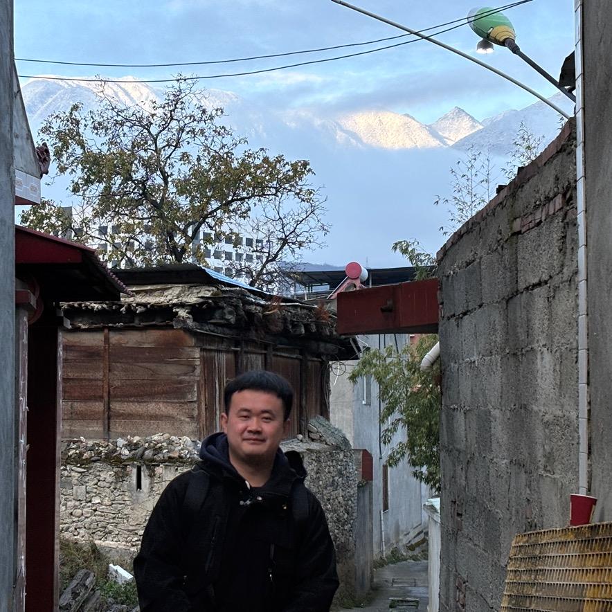 成都胡二傻探房记