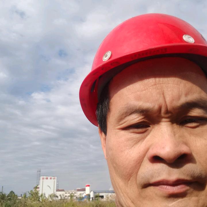 人小鬼大曾红钦