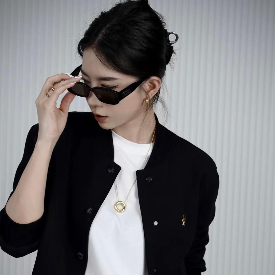 娜娜（高个子穿搭服饰）