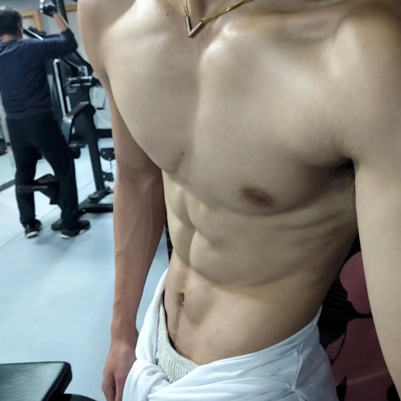 横岗游泳健身皮特