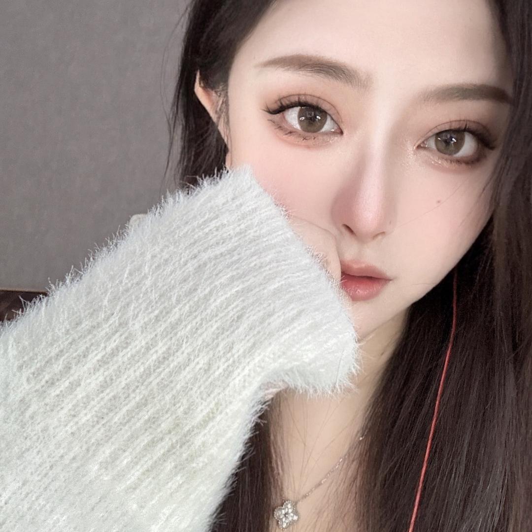 黄译萱