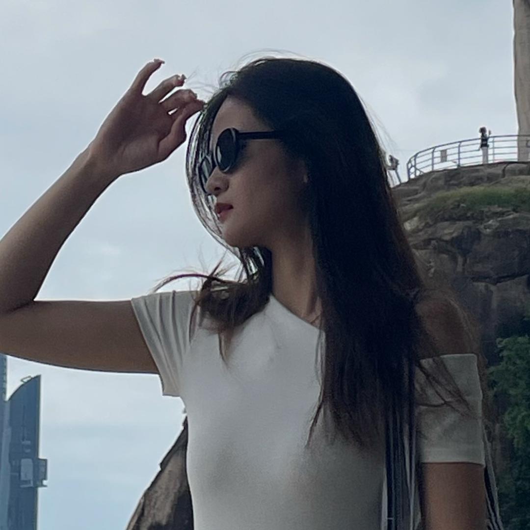 凯雅间穿搭号