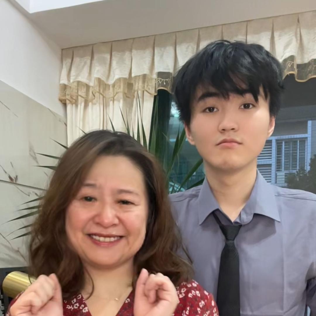 小凯与格格（记录美好生活）