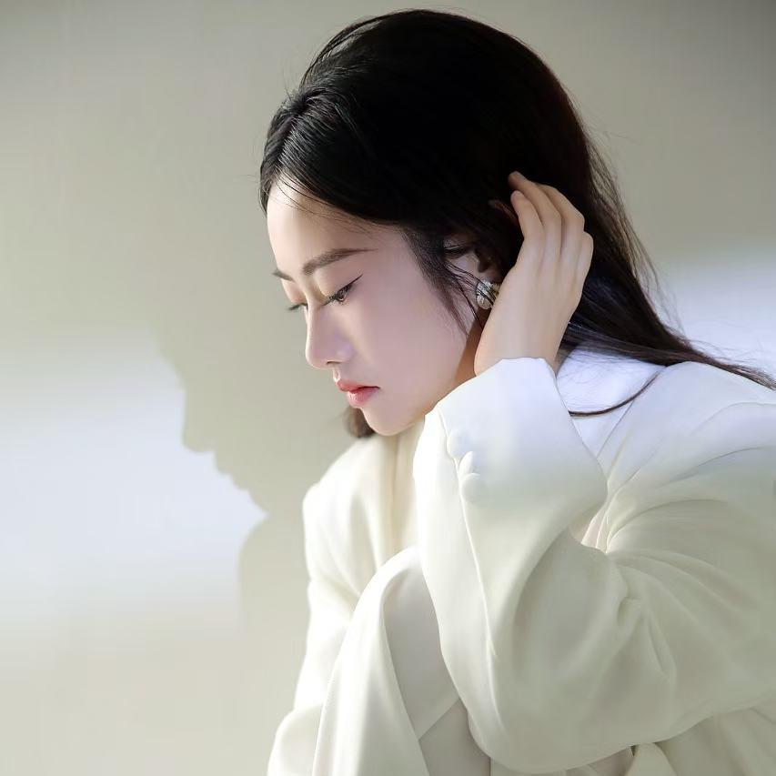 井冈山ZY.栀一美甲 美睫 妆造