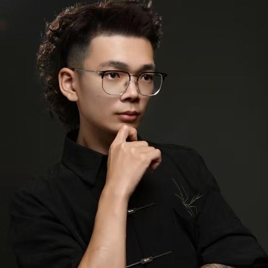 蚂蚁美发479店男发总监阿笑