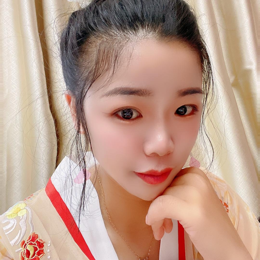 小云童装店铺