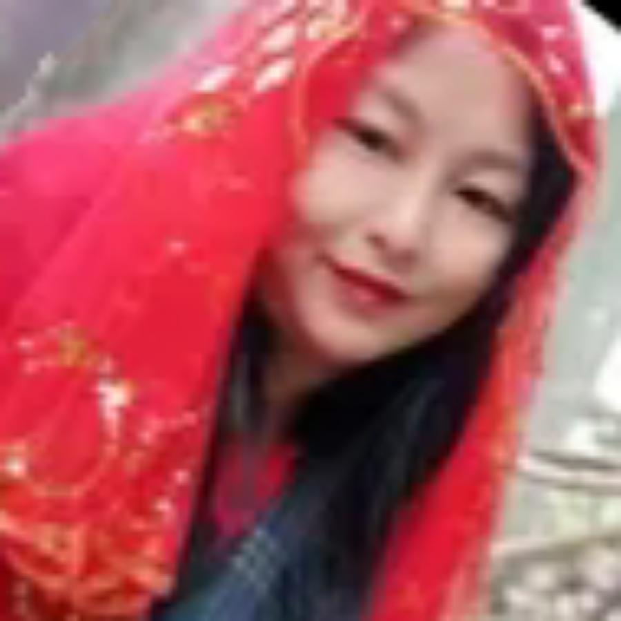 芳芳（不定时开播）