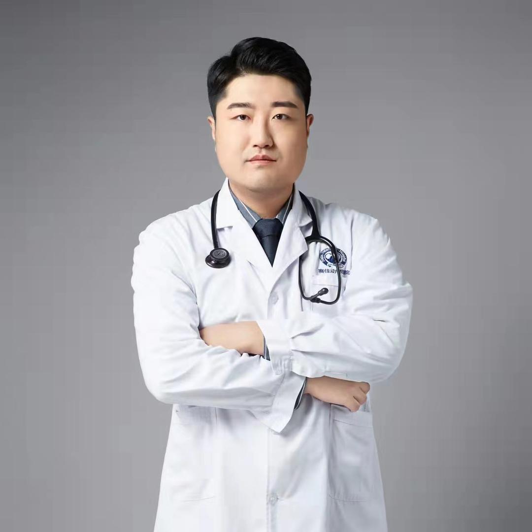 宠物牙科兽医于泷