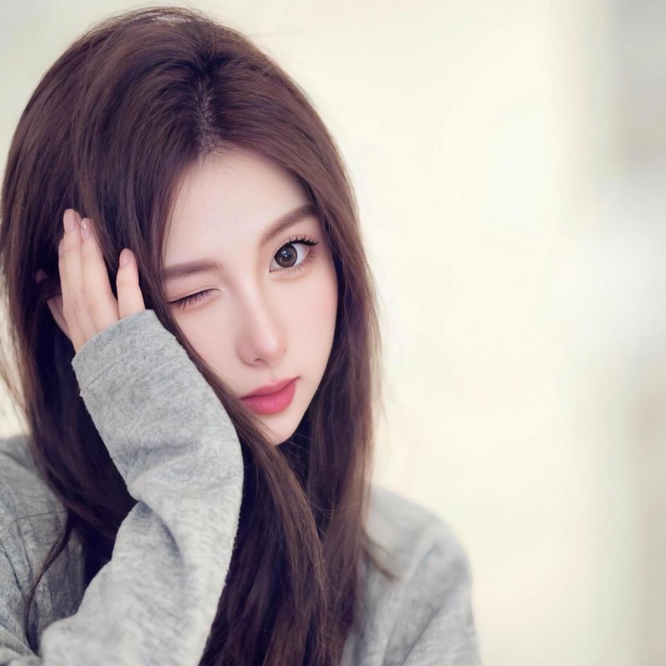 抱抱小五-