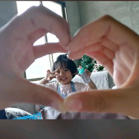 可盐(❁´◡`❁)可甜