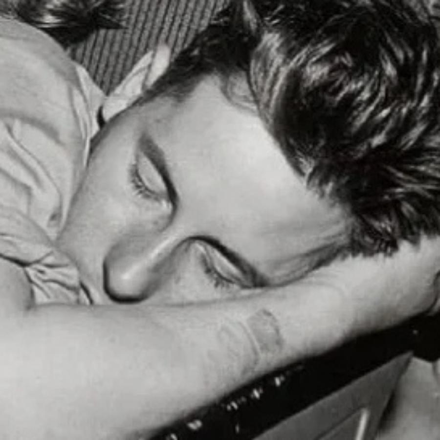 阿杰的一盏明月