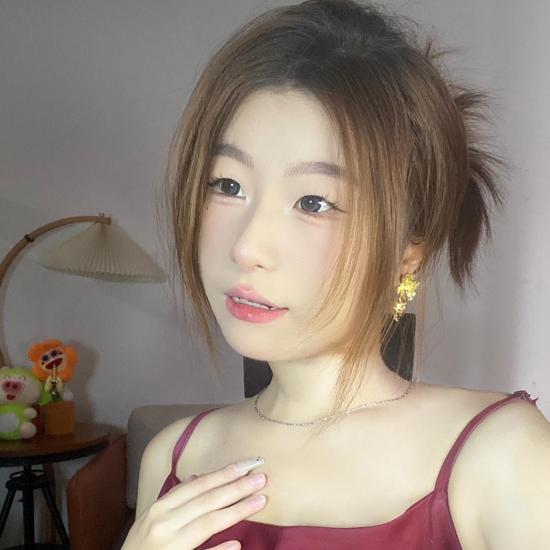 呆呆小怡。