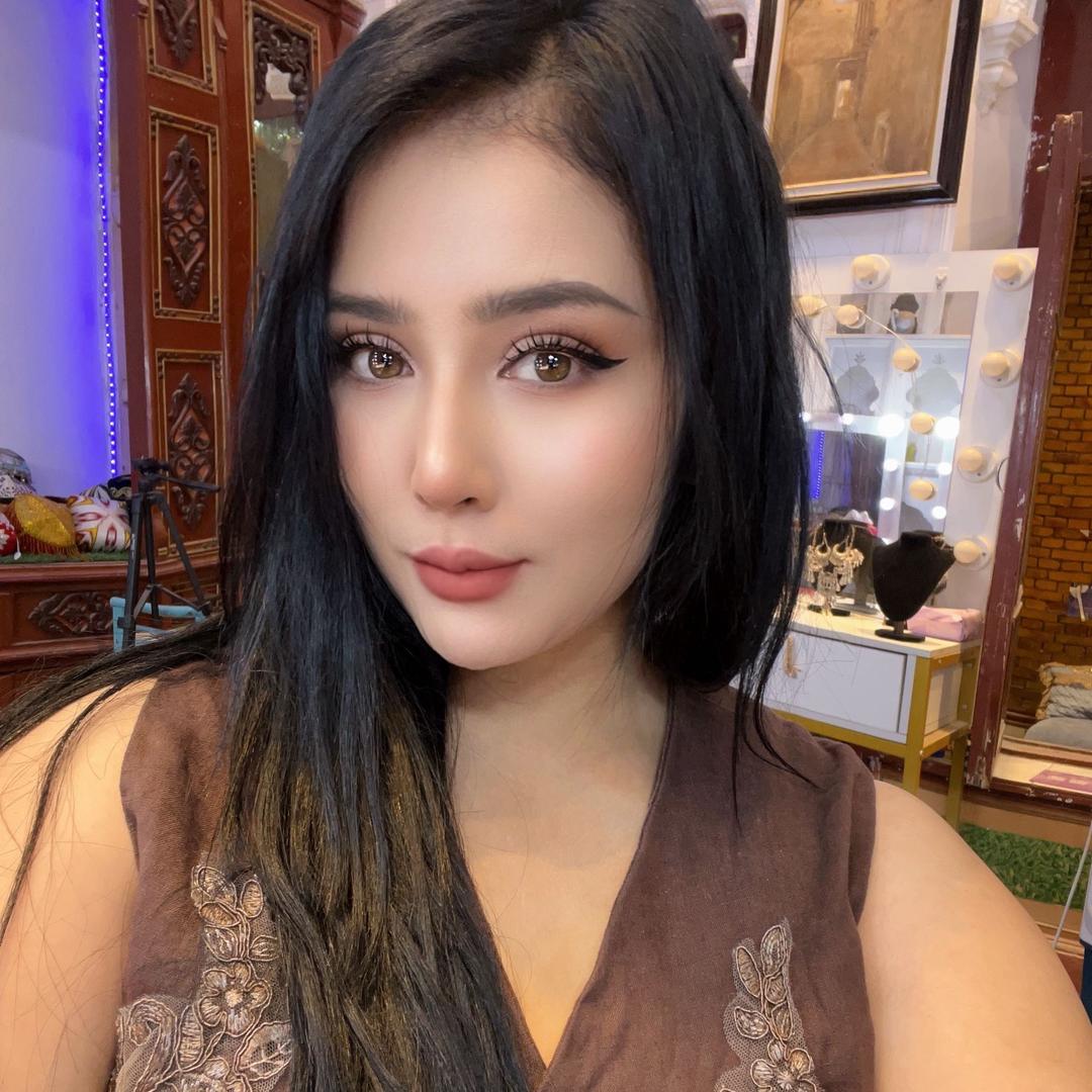 monica