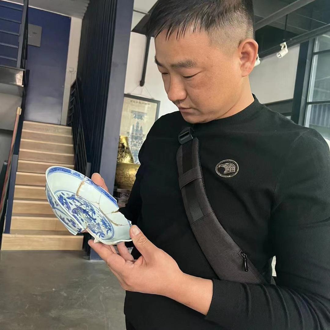 铁牛玩瓷二