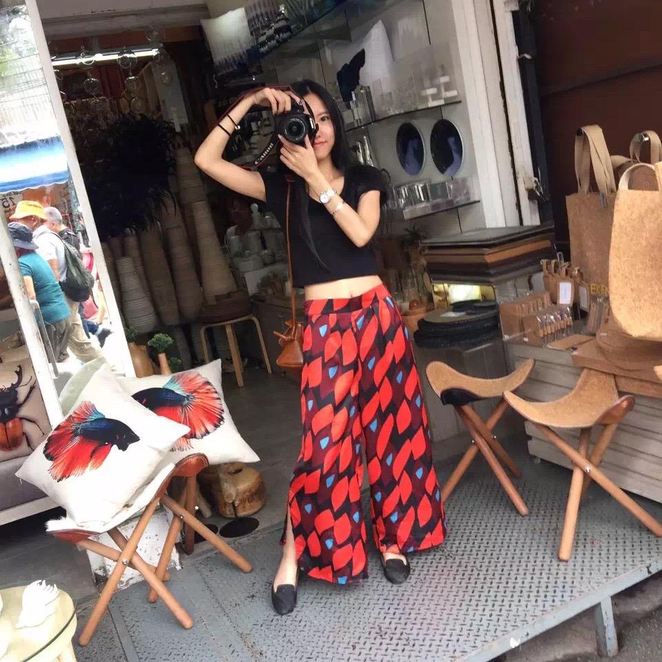 吃不出鸡味的靓女