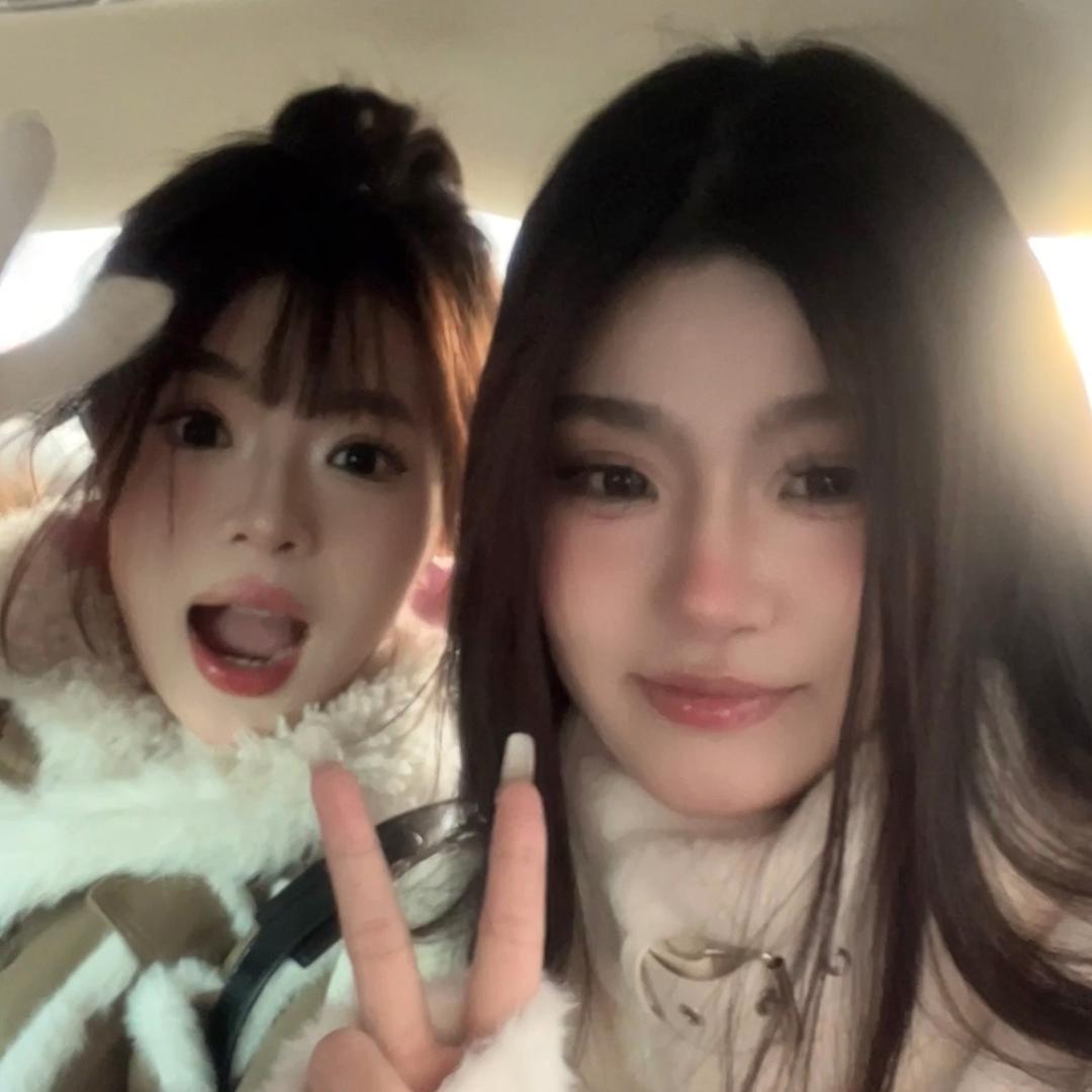金金和阿佳