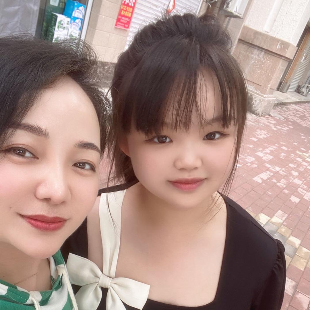 农村阿荣一家人