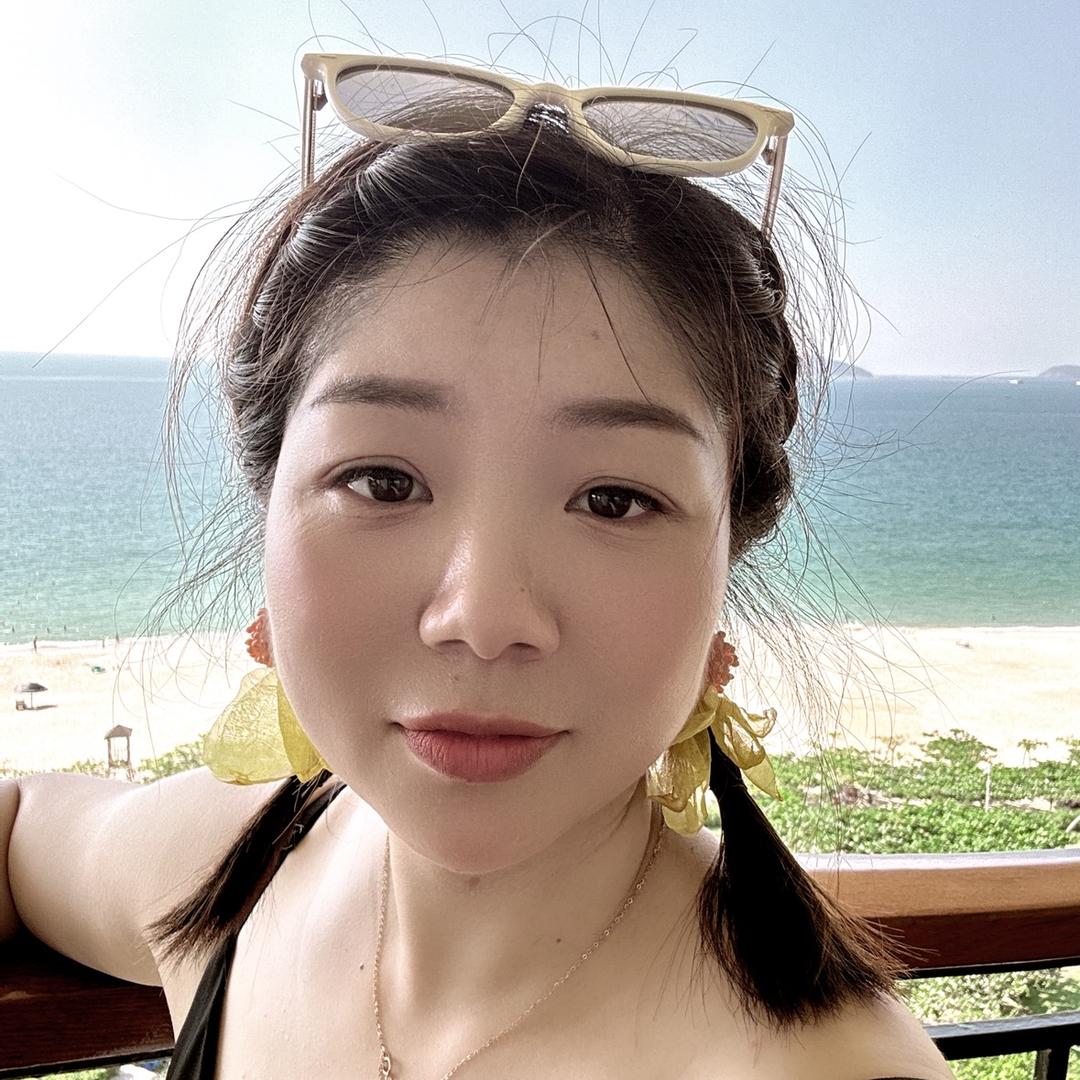 村里的小芳