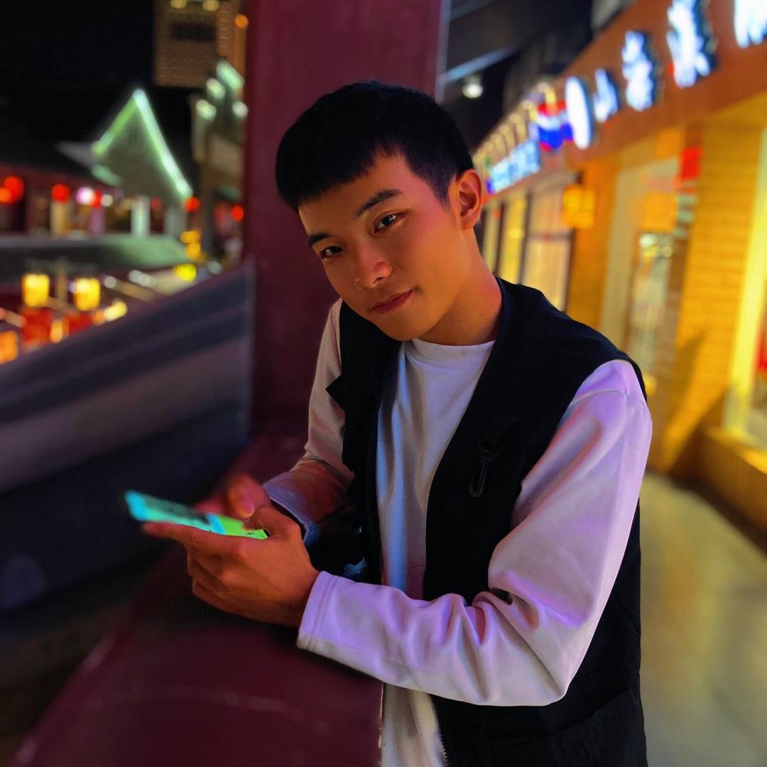 小磊砸