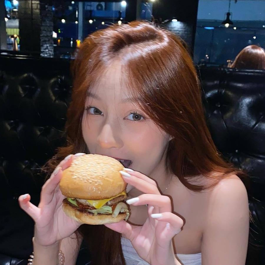 ￴￴ ￴  ￴￴ ￴￴ ￴￴￴ ￴￴ ￴