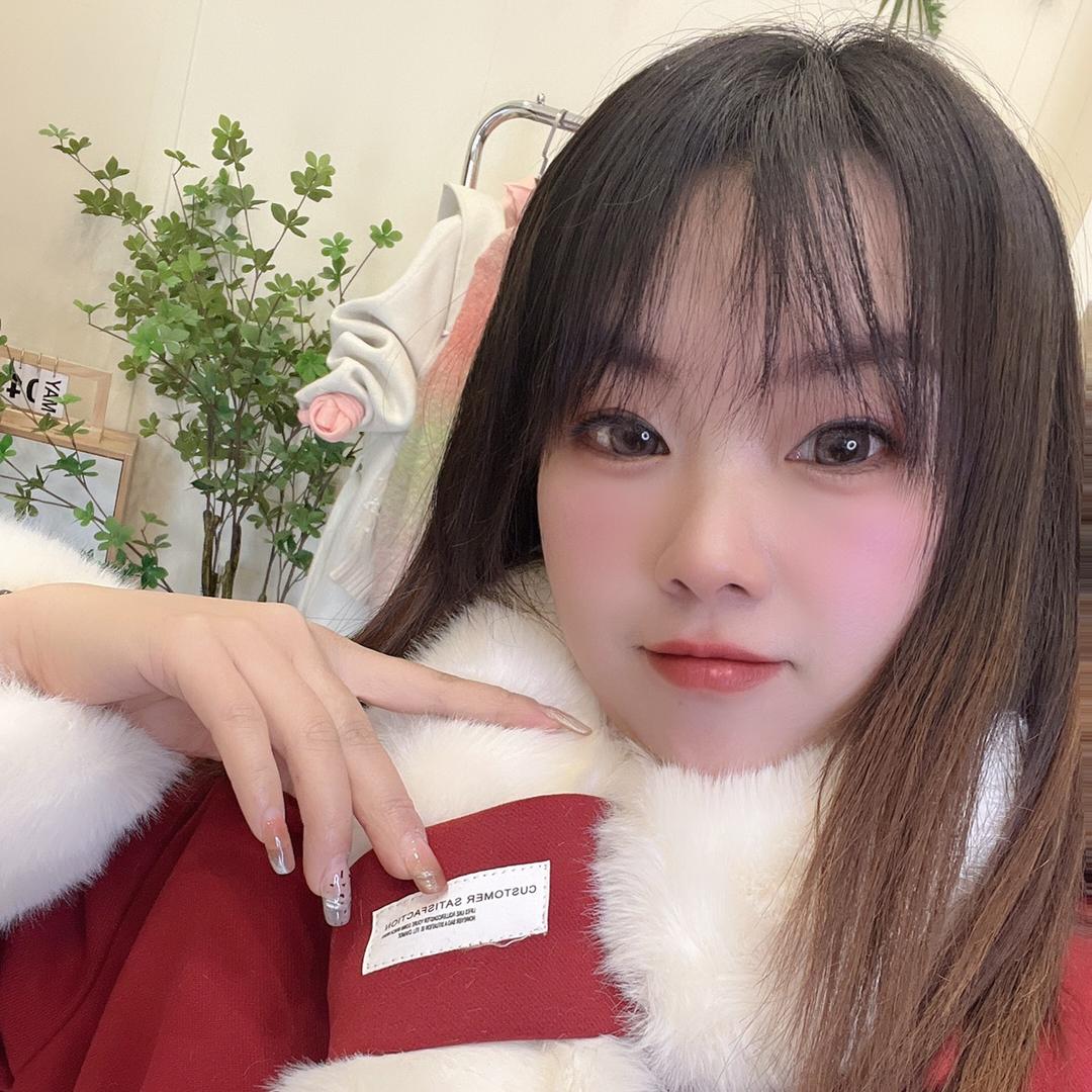露露小个子体验馆