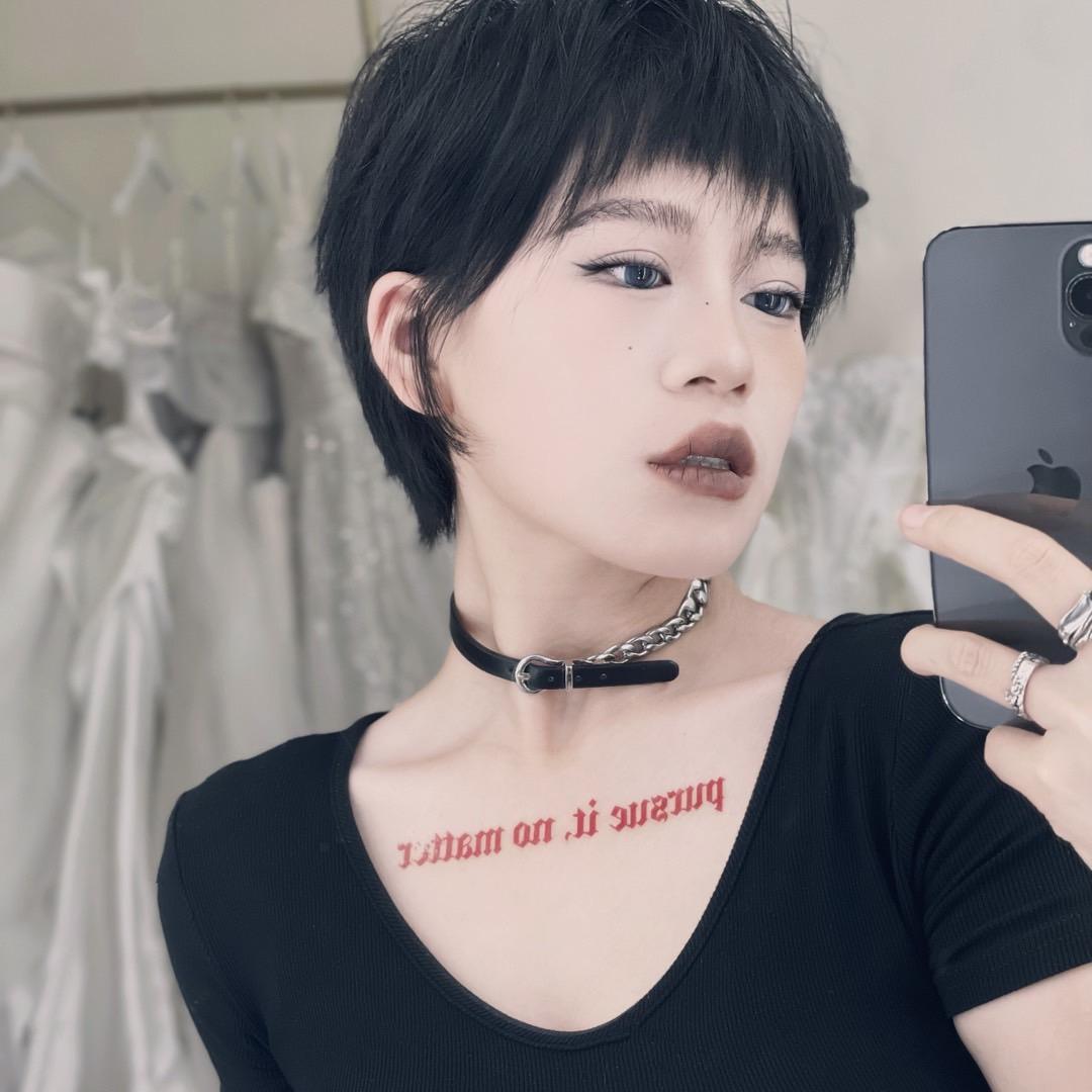 念总爱化妆