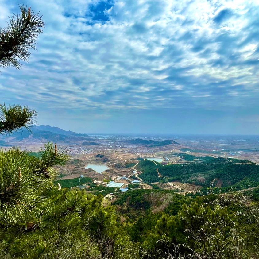小高在高高的山上