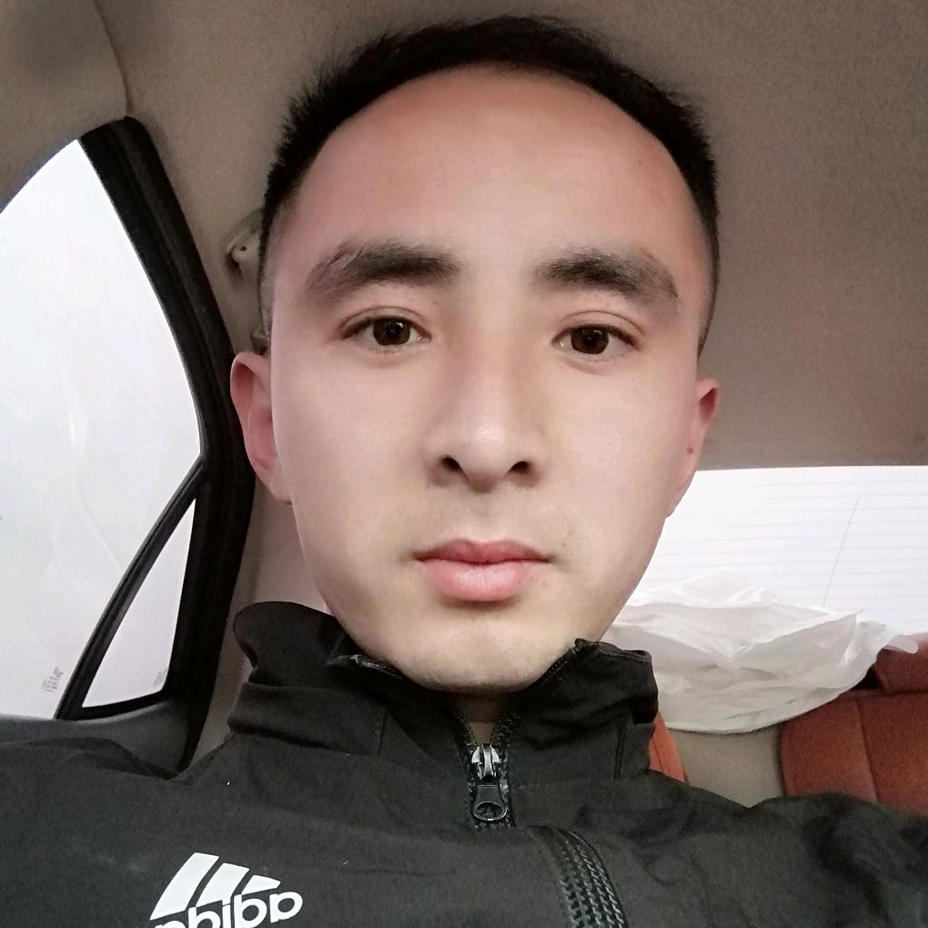 董少