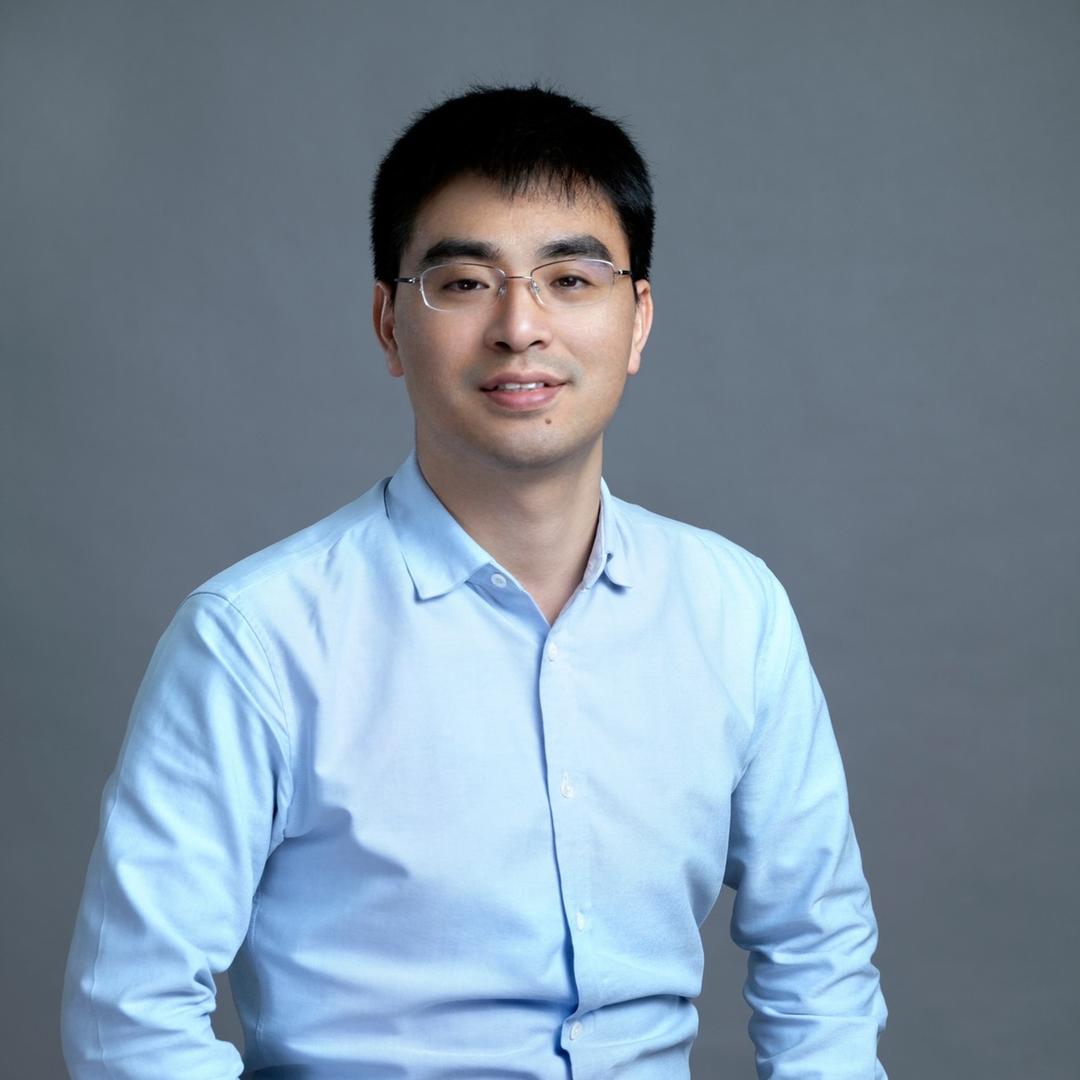 李成东