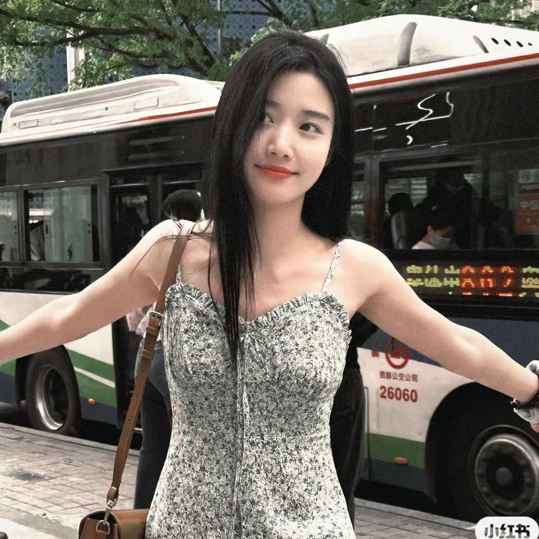 含羞花服装店