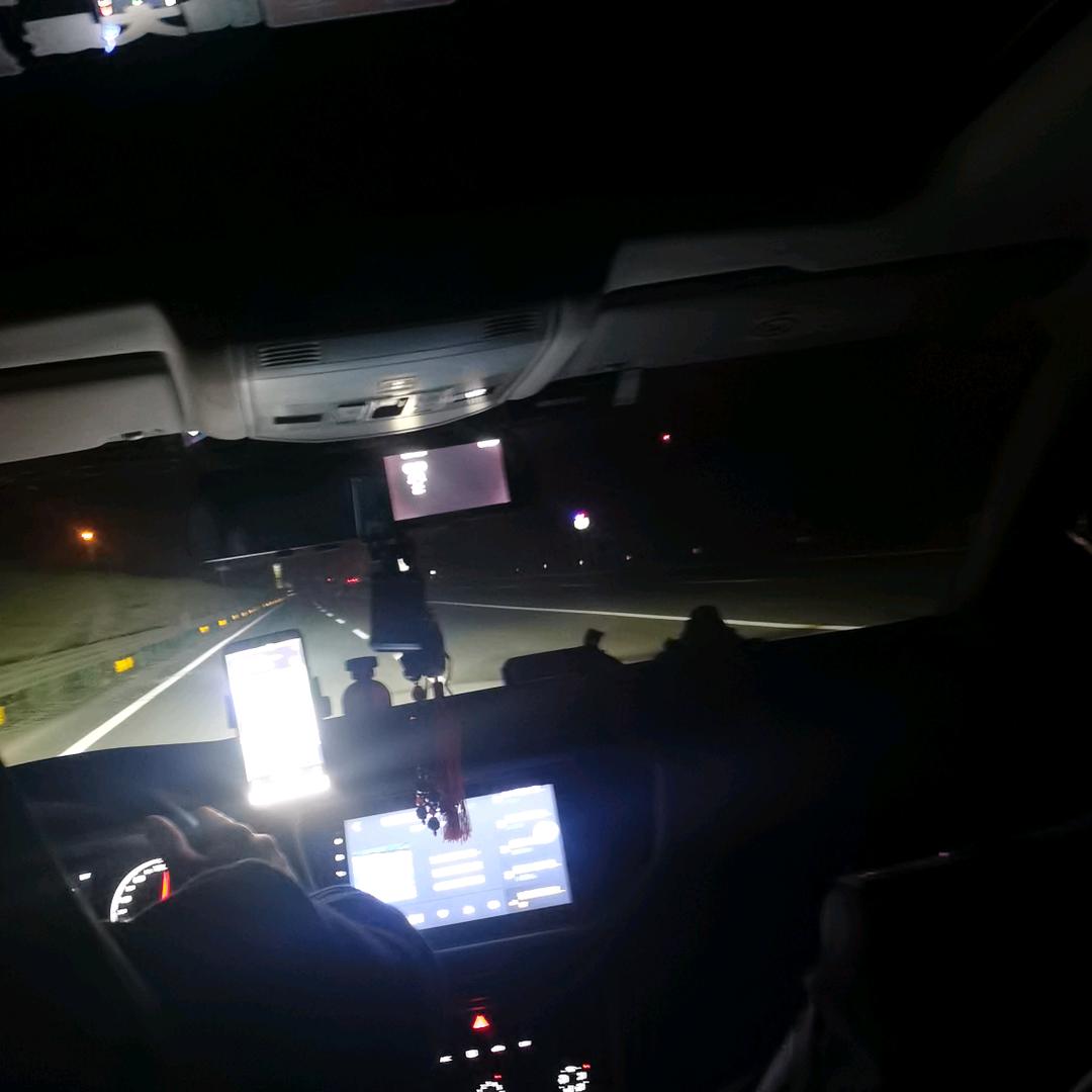 牵着毛驴看世界