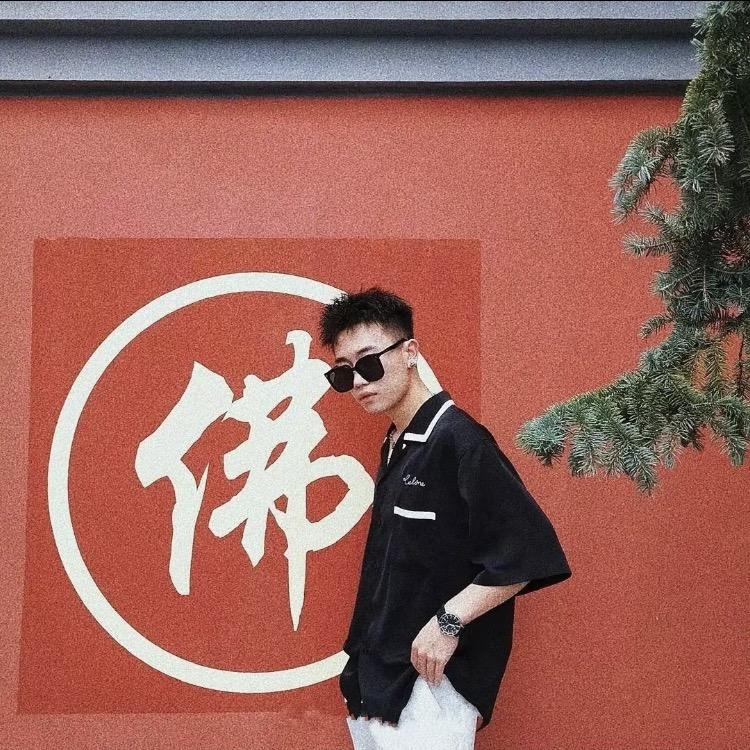 Li敖