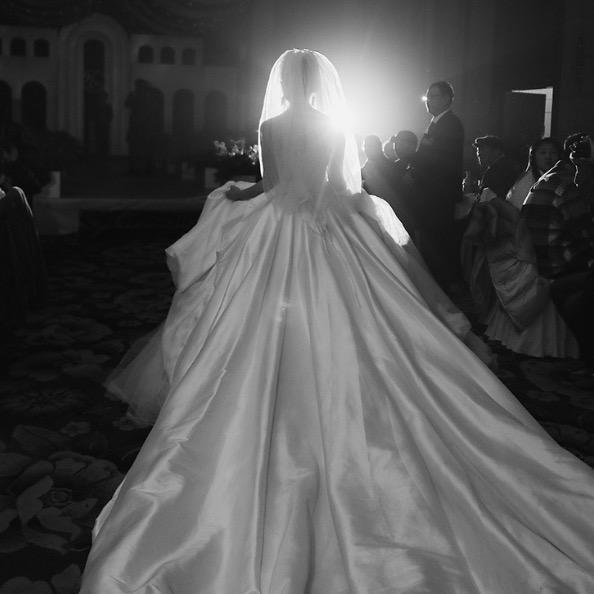 嘉峪关可芳婚纱轻奢馆