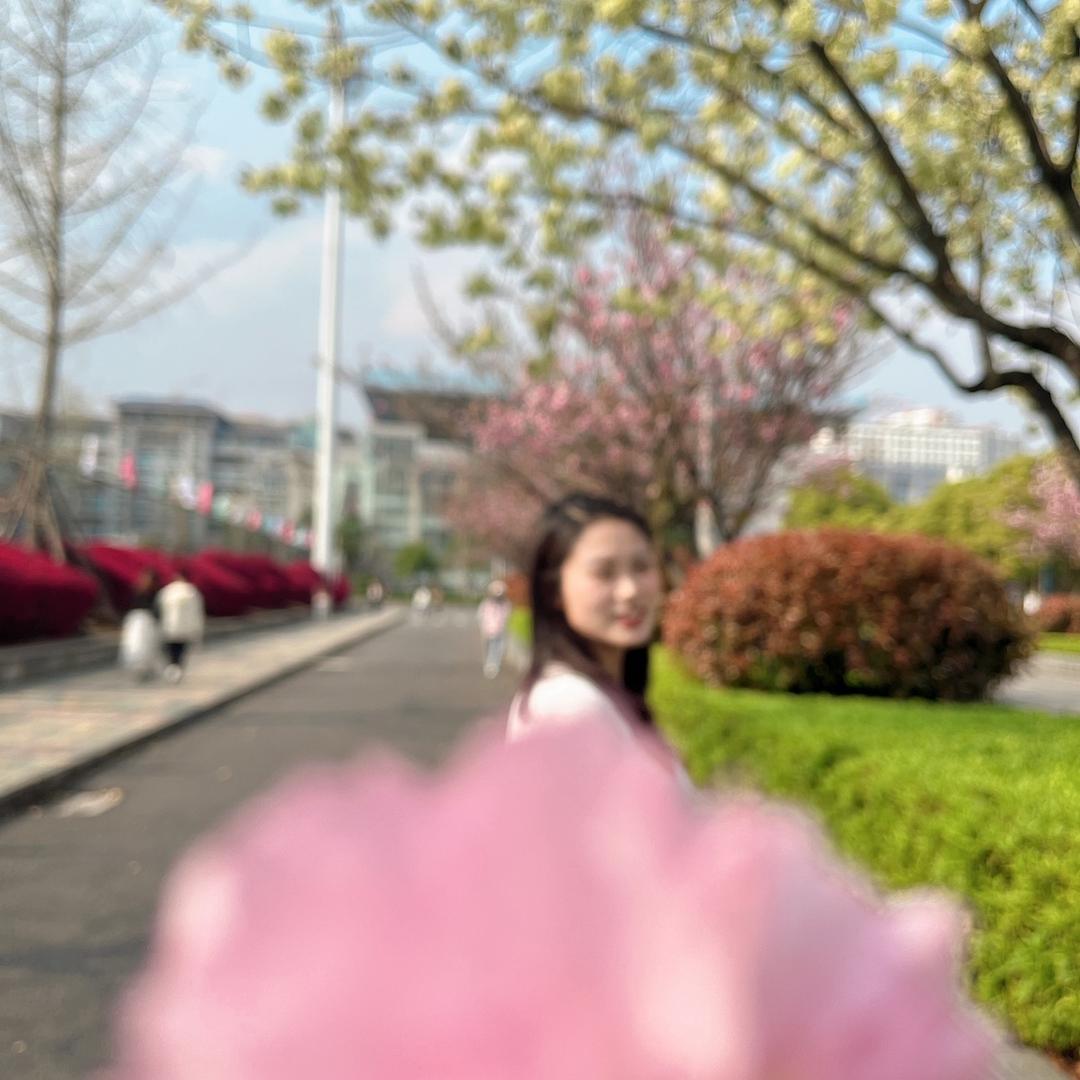 爱手写的大媛