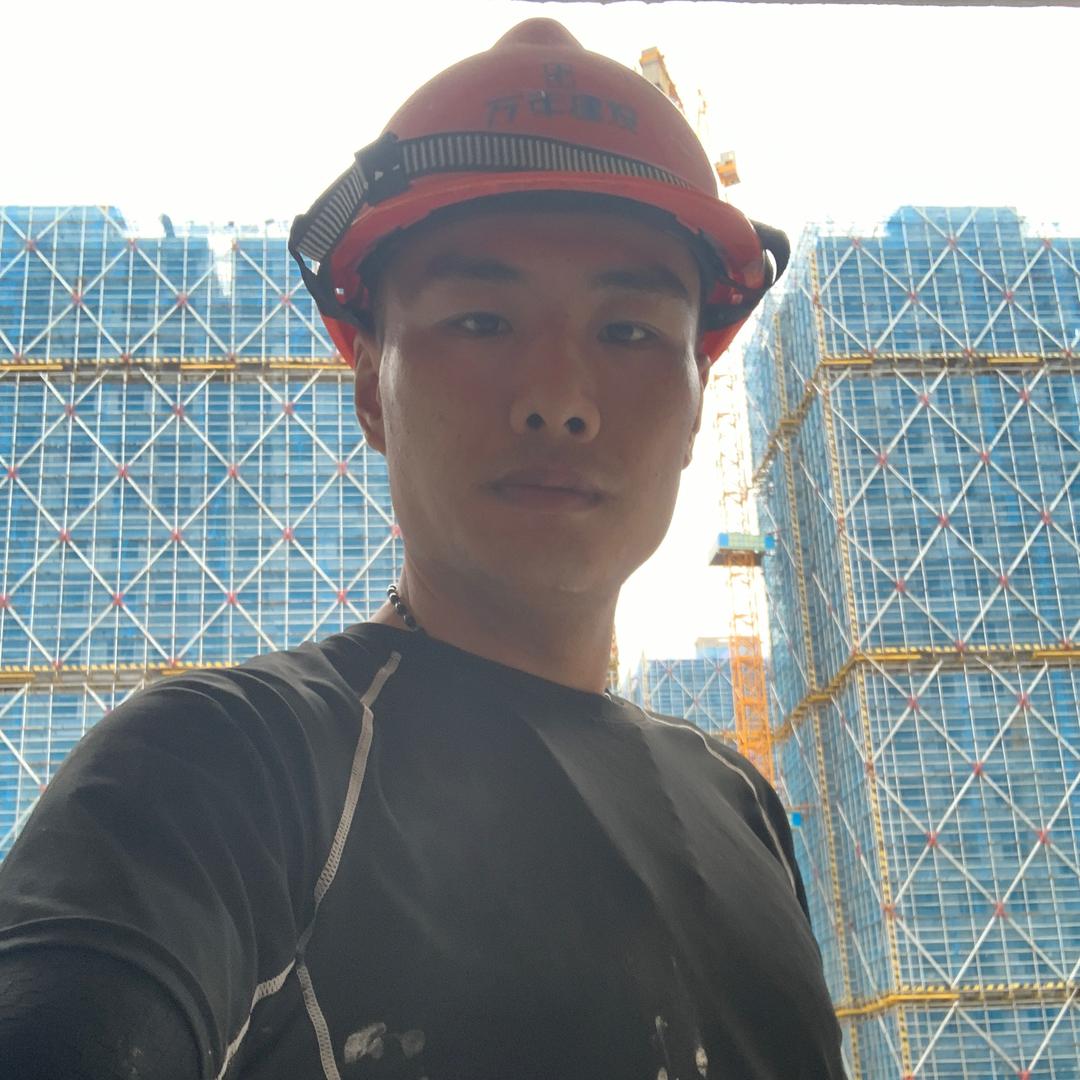 工D小王