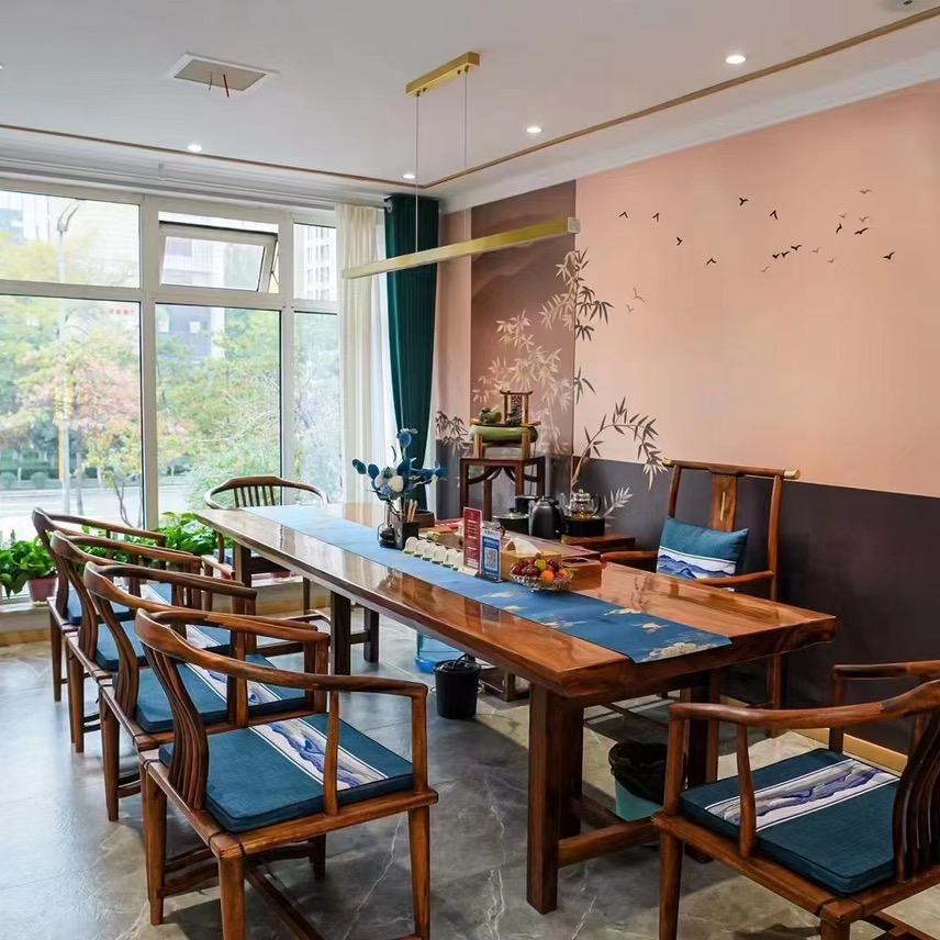 白桦林居店八马茶业
