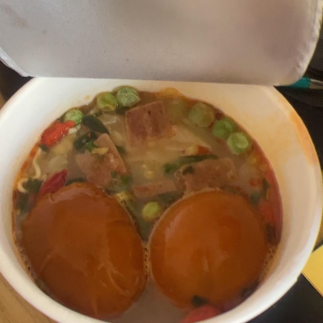 凹凸曼爱吃蛋